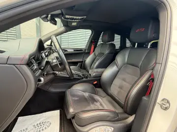 PORSCHE MACAN GTS PANO LUFT AHK CHRONO BOSE ACC 360  LED