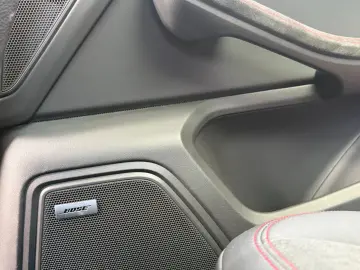 PORSCHE MACAN GTS PANO LUFT AHK CHRONO BOSE ACC 360  LED
