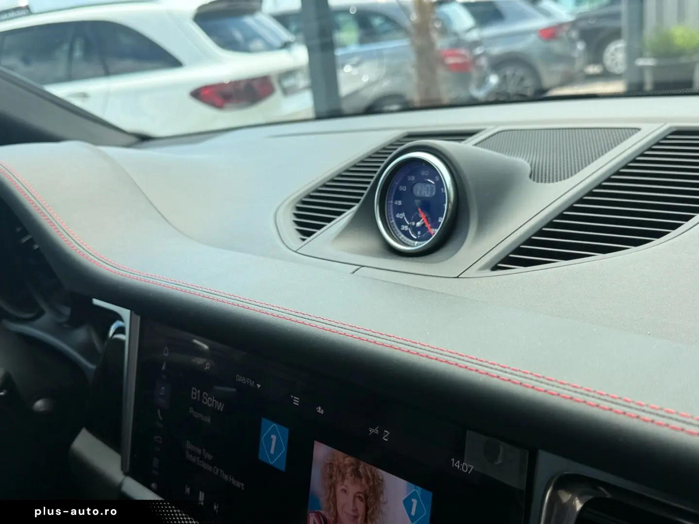 PORSCHE MACAN GTS PANO LUFT AHK CHRONO BOSE ACC 360  LED