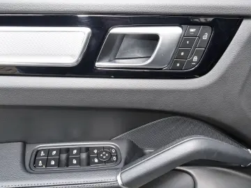 PORSCHE Cayenne Platinum Edition Luft AHZV 360