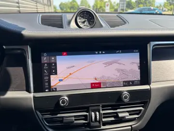 PORSCHE Macan GTS-PANO-CHRONO-BOSE-PAS