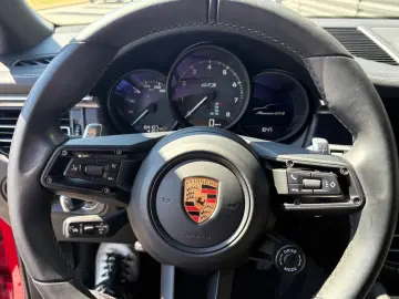 PORSCHE Macan GTS-PANO-CHRONO-BOSE-PAS