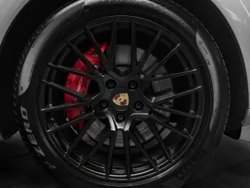 PORSCHE Cayenne GTS #SportDesign #Approved #Pano #1.Hand