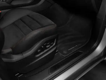 PORSCHE Cayenne GTS #SportDesign #Approved #Pano #1.Hand