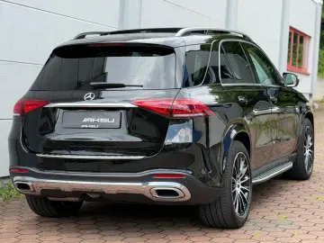 MERCEDES-BENZ GLE 350 de 4M AMG  PANO HUD 360 AHK 21
