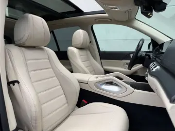 MERCEDES-BENZ GLE 350 de 4M AMG  PANO HUD 360 AHK 21
