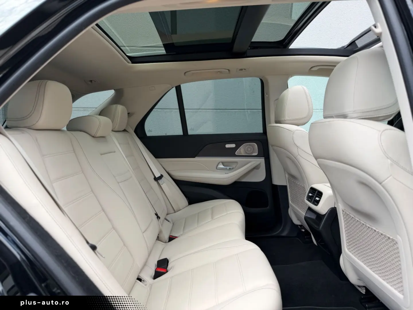 MERCEDES-BENZ GLE 350 de 4M AMG  PANO HUD 360 AHK 21