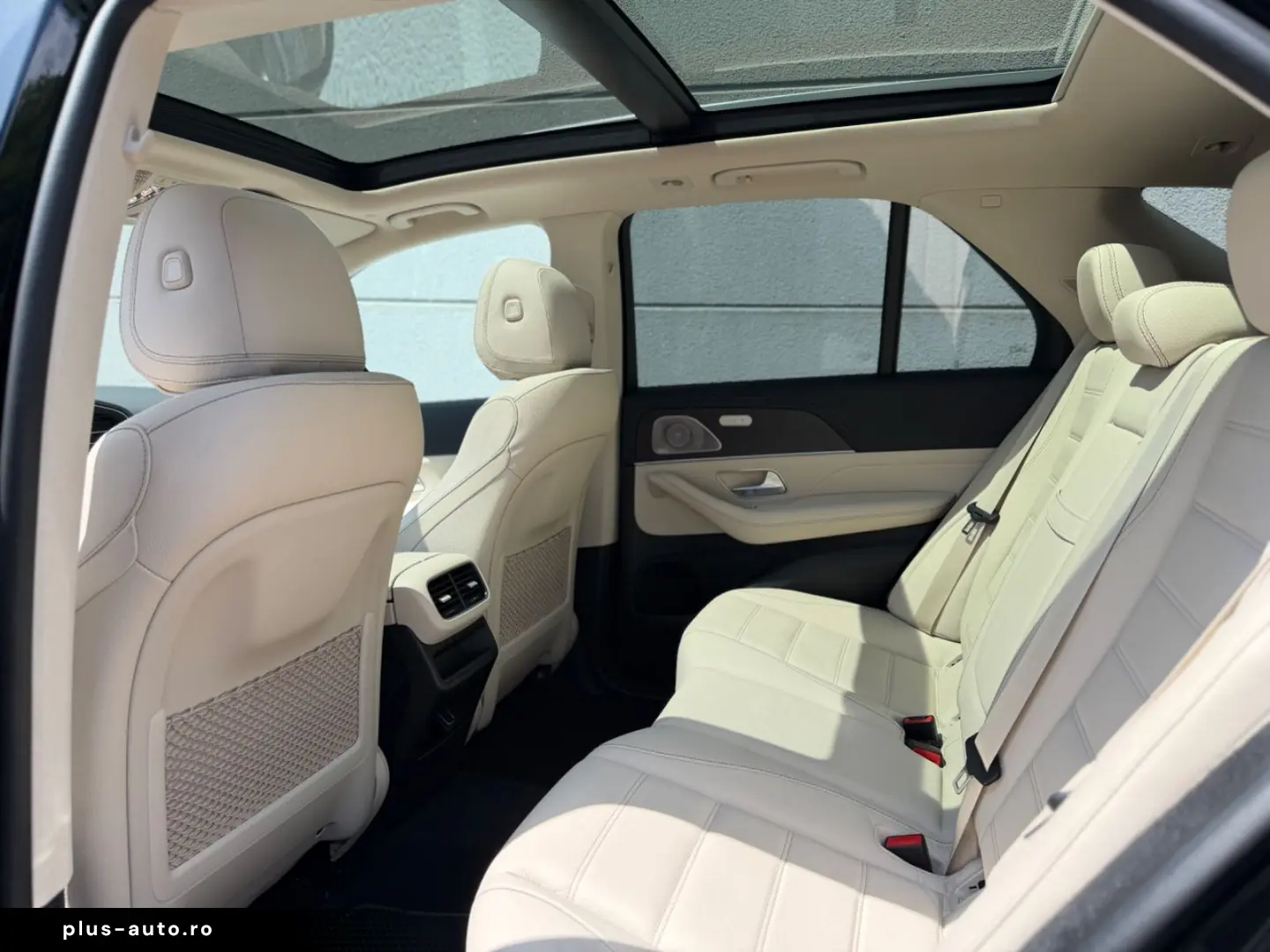 MERCEDES-BENZ GLE 350 de 4M AMG  PANO HUD 360 AHK 21