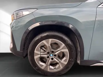 BMW X1 xDrive23d xLine Lenkradhzg Panodach eSitze