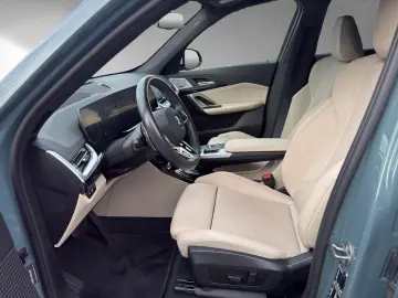 BMW X1 xDrive23d xLine Lenkradhzg Panodach eSitze