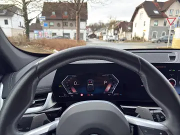 BMW X1 xDrive23d xLine Lenkradhzg Panodach eSitze