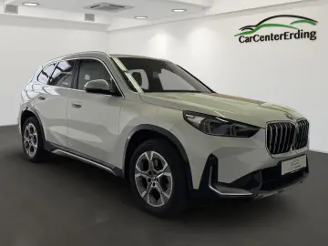 BMW X1 23i xDrive a.LED Navi ACC 360 Pano H&K Leder