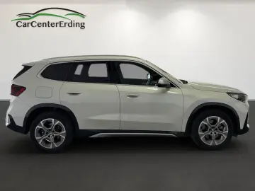 BMW X1 23i xDrive a.LED Navi ACC 360 Pano H&K Leder