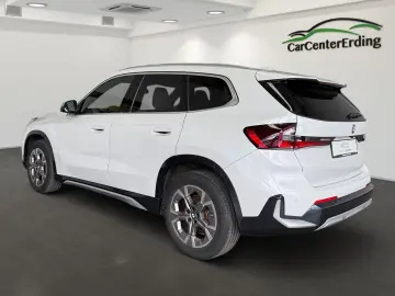 BMW X1 23i xDrive a.LED Navi ACC 360 Pano H&K Leder