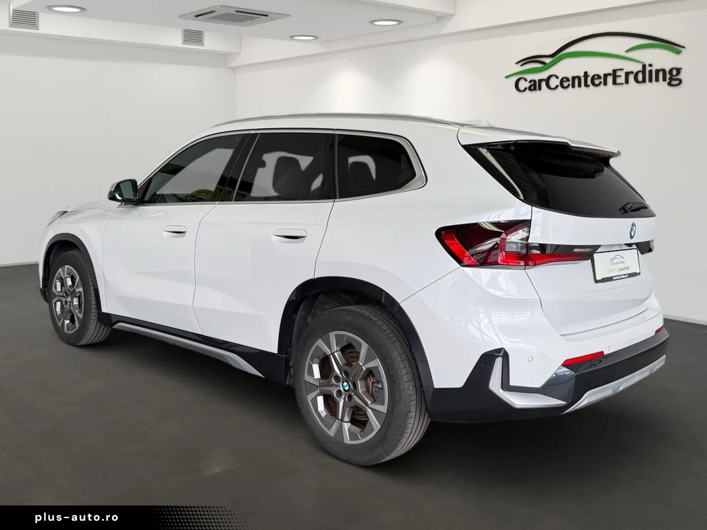 BMW X1 23i xDrive a.LED Navi ACC 360 Pano H&K Leder