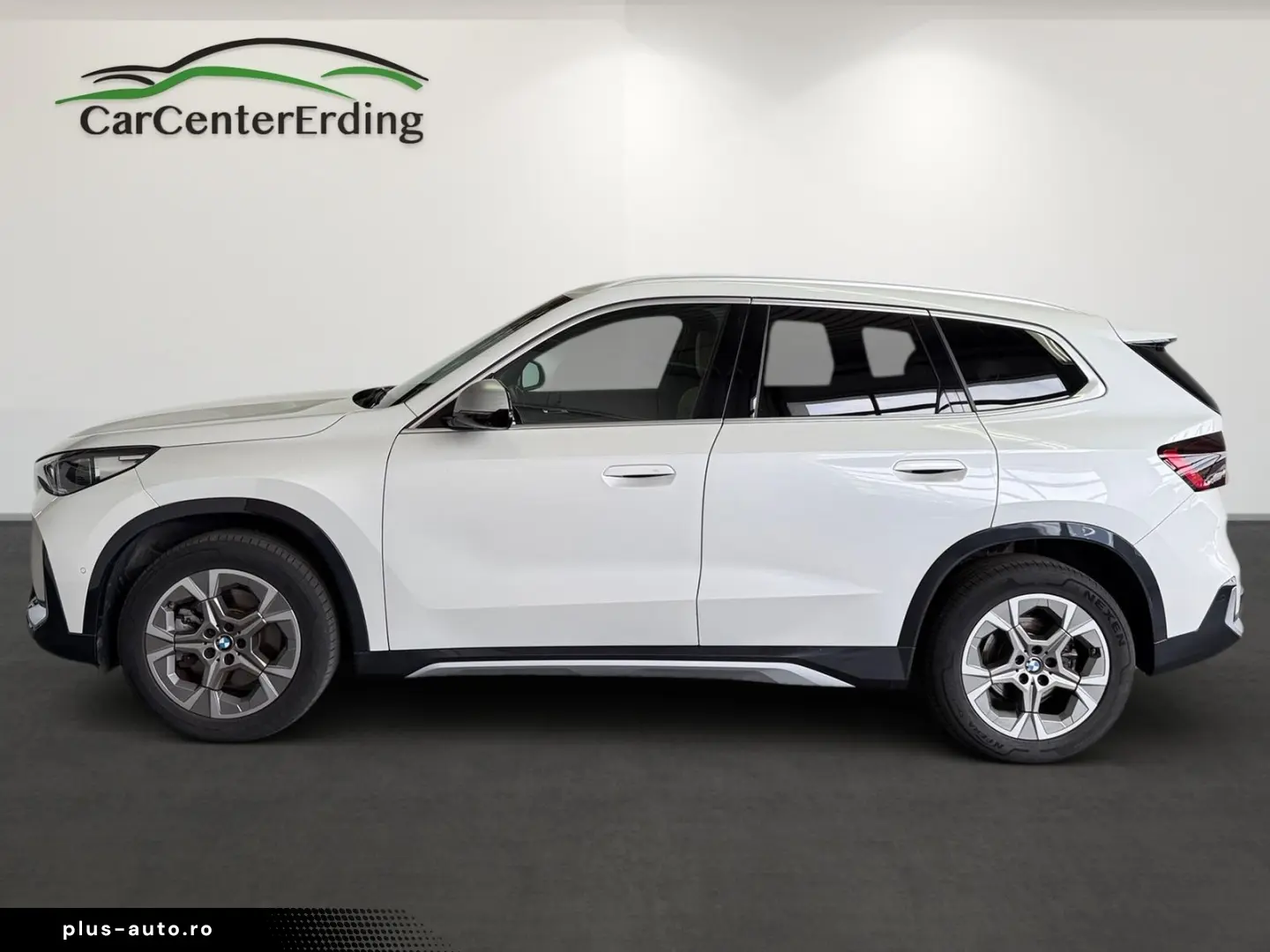 BMW X1 23i xDrive a.LED Navi ACC 360 Pano H&K Leder