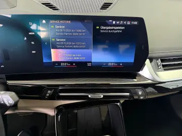 BMW X1 23i xDrive a.LED Navi ACC 360 Pano H&K Leder
