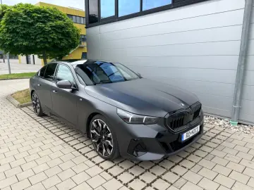 BMW 520d xDrive G60 M-Sport Frozen Mega Optik