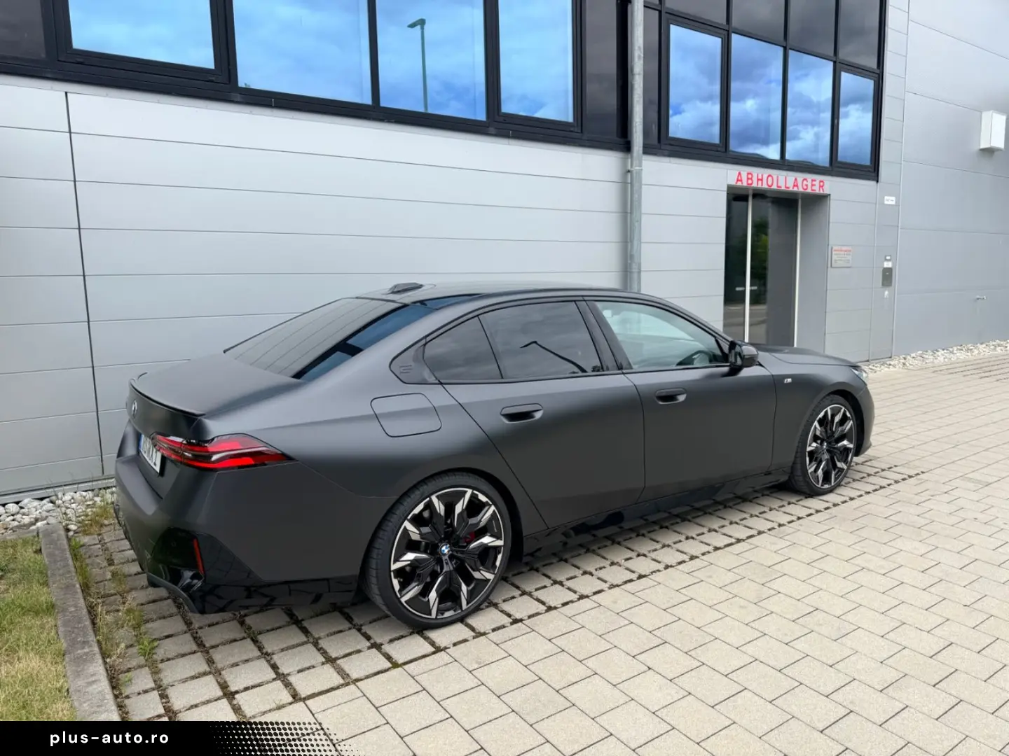 BMW 520d xDrive G60 M-Sport Frozen Mega Optik