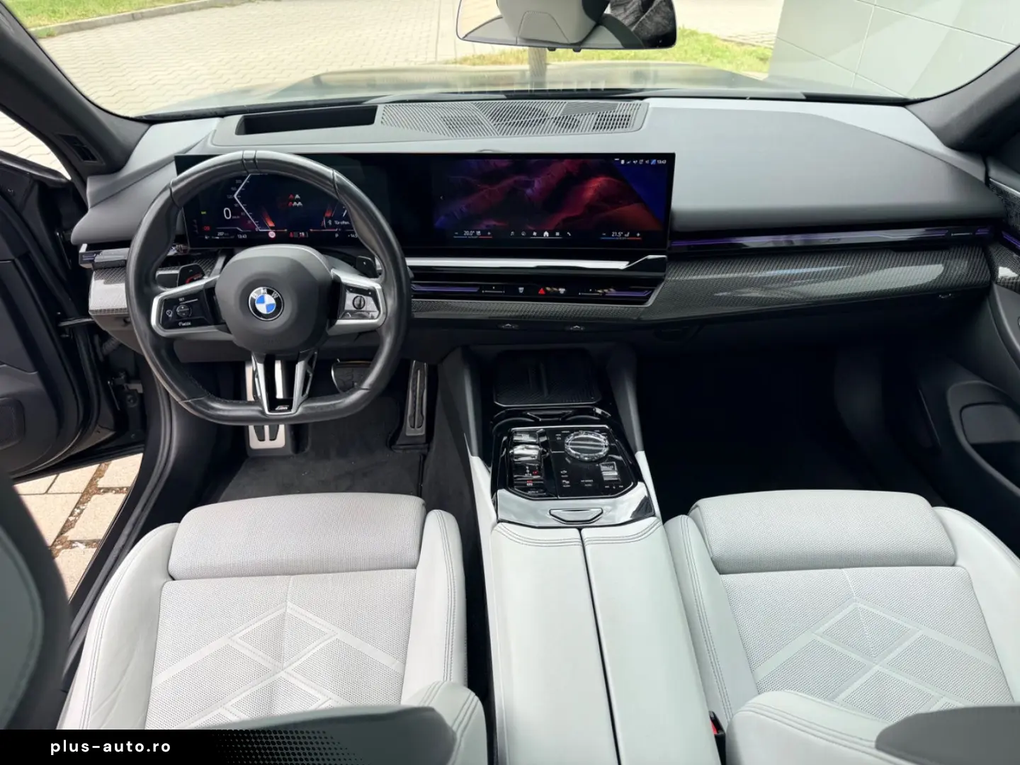BMW 520d xDrive G60 M-Sport Frozen Mega Optik