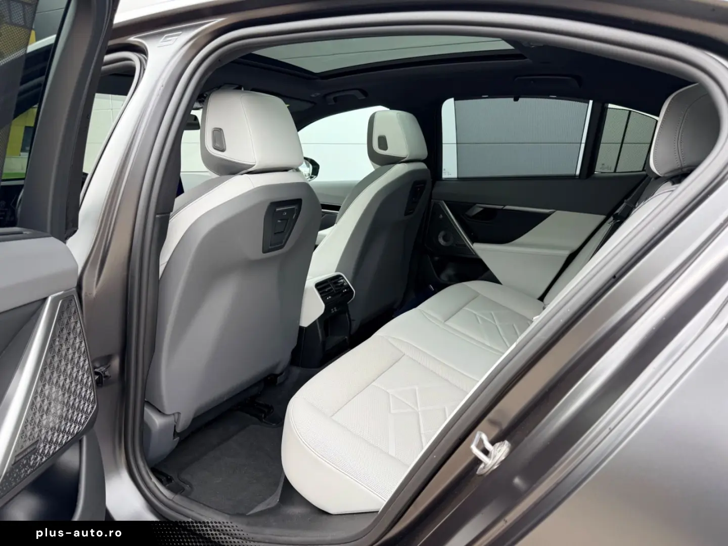 BMW 520d xDrive G60 M-Sport Frozen Mega Optik