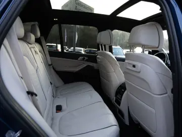 BMW X5 M50i PANO AHK HUD 360  LASER LED STANDHZ ACC