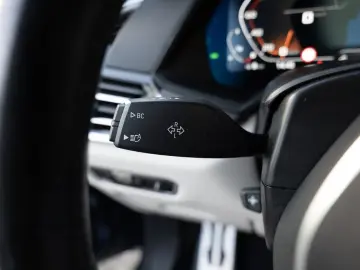 BMW X5 M50i PANO AHK HUD 360  LASER LED STANDHZ ACC