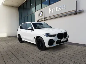 BMW X5 M50 i LED LEDER NAVI PANO SHZ PDC SOFT-CLOSE