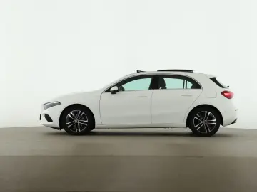 MERCEDES-BENZ A 200 Progressive Pano.-Dach CarPlay Winter-P.