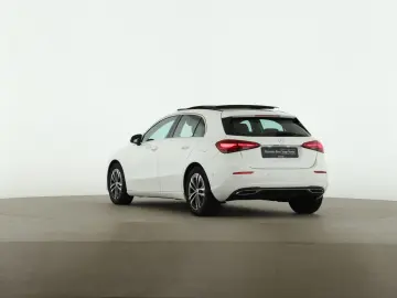 MERCEDES-BENZ A 200 Progressive Pano.-Dach CarPlay Winter-P.