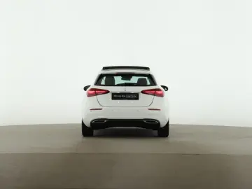 MERCEDES-BENZ A 200 Progressive Pano.-Dach CarPlay Winter-P.