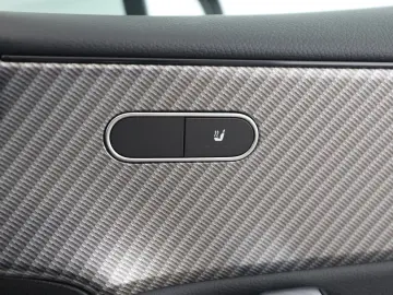 MERCEDES-BENZ A 200 Progressive Pano.-Dach CarPlay Winter-P.