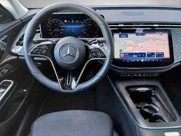 MERCEDES-BENZ E 200 Avantgarde Fahrass. Plus Burmest…