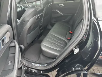 BMW X6 xDrive30d M Sport Luft Pano H&K Soft-Close