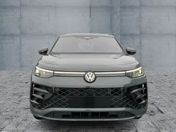 VW Tayron 1.5 l eHybrid R-Line   MATRIX LED   PANO