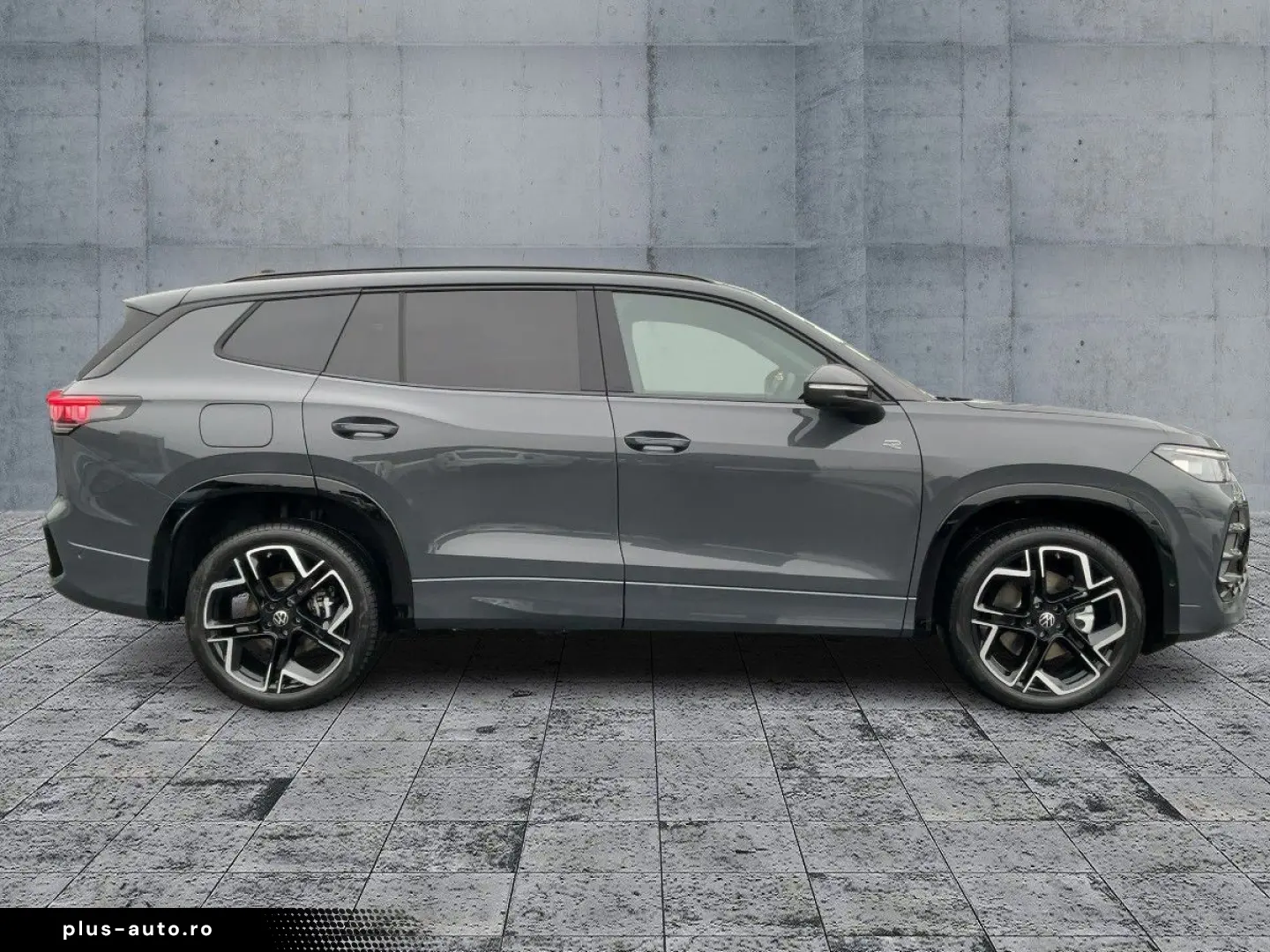 VW Tayron 1.5 l eHybrid R-Line   MATRIX LED   PANO