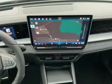 VW Tayron 1.5 l eHybrid R-Line   MATRIX LED   PANO