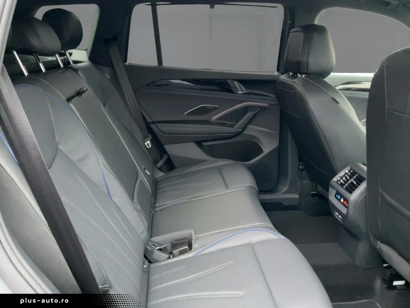 VW Tayron 1.5 l eHybrid R-Line   MATRIX LED   PANO