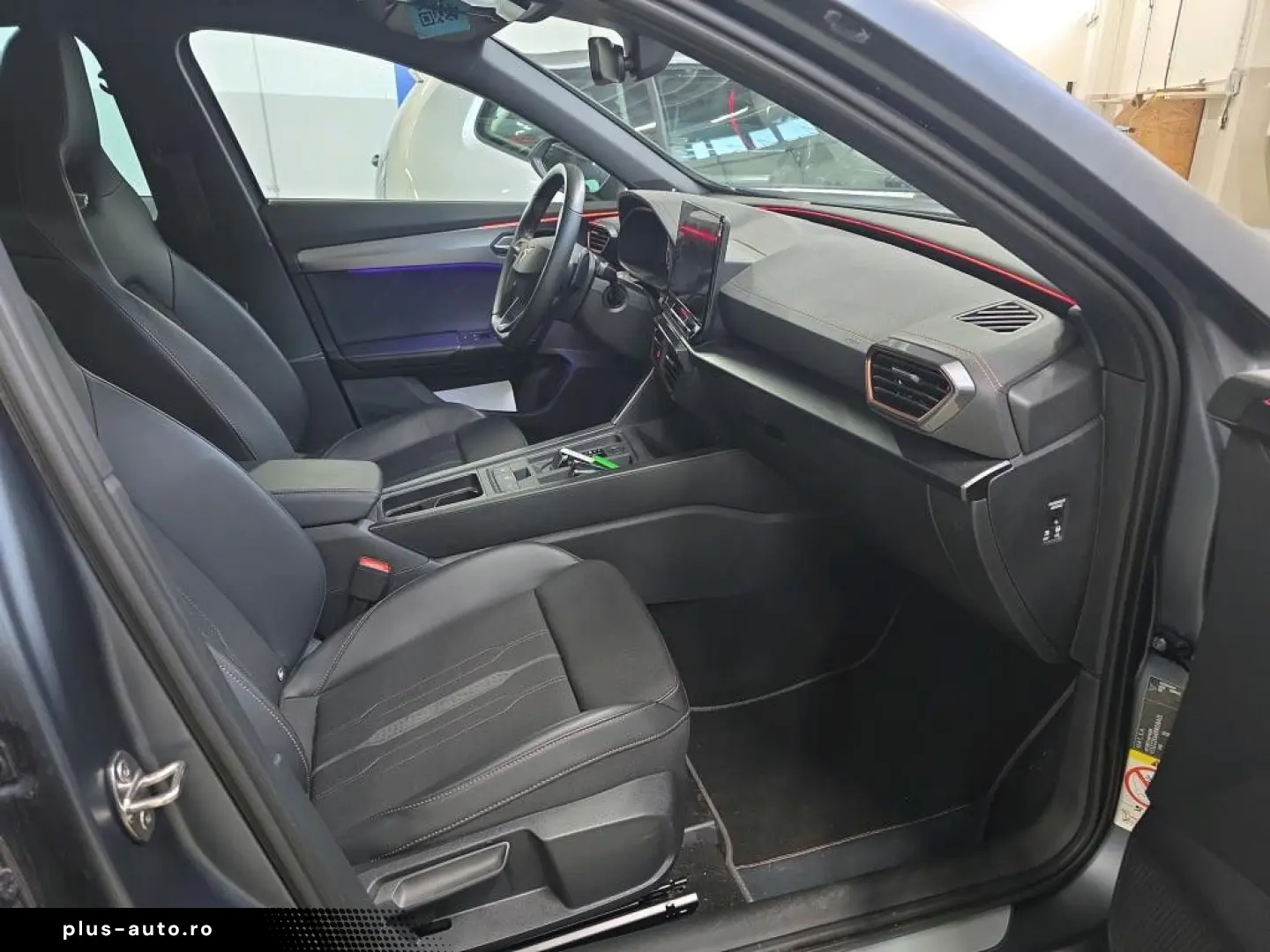 CUPRA Formentor VZ5 4x4 BEATS MATRIX