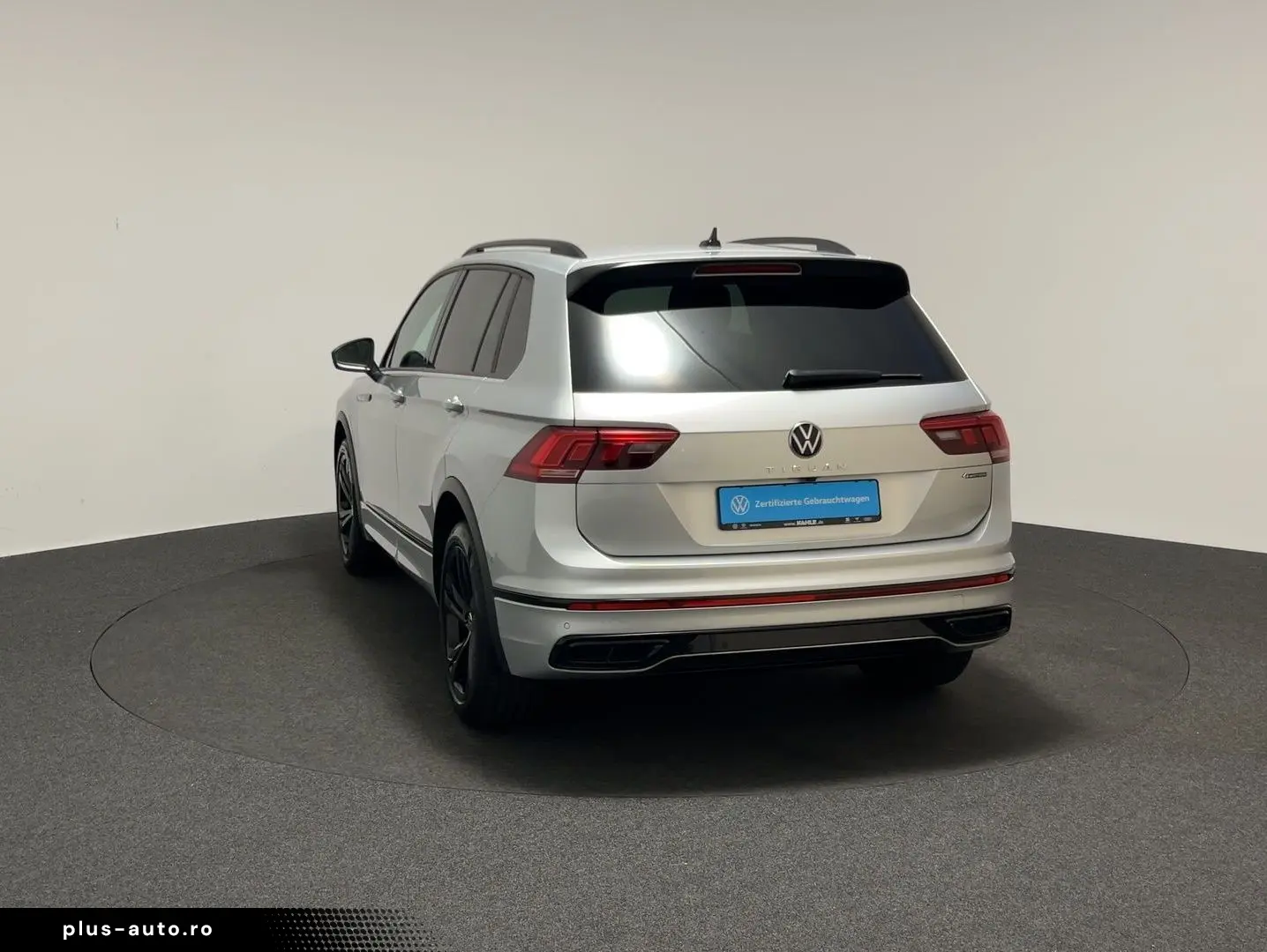 VW Tiguan R-Line 2.0TDI DSG 4Motion Navi PDC Klima