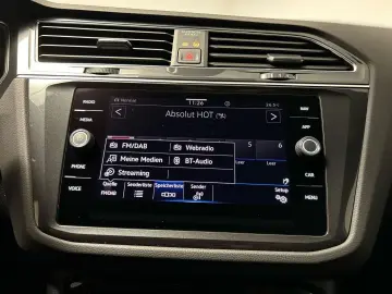 VW Tiguan R-Line 2.0TDI DSG 4Motion Navi PDC Klima