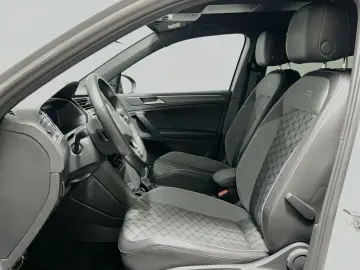 VW Tiguan R-Line 2.0TDI DSG 4Motion Navi PDC Klima
