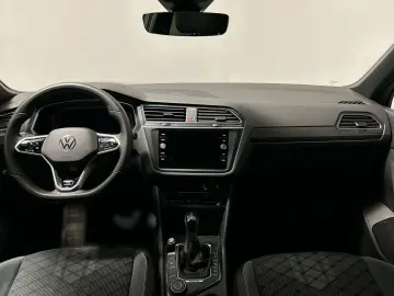 VW Tiguan R-Line 2.0TDI DSG 4Motion Navi PDC Klima