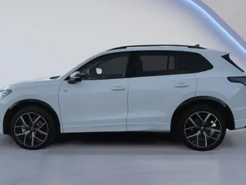 VW Tiguan 2.0 TDI DSG 4M R-Line STHZ PANO MATRIX