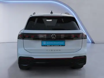 VW Tiguan 2.0 TDI DSG 4M R-Line STHZ PANO MATRIX