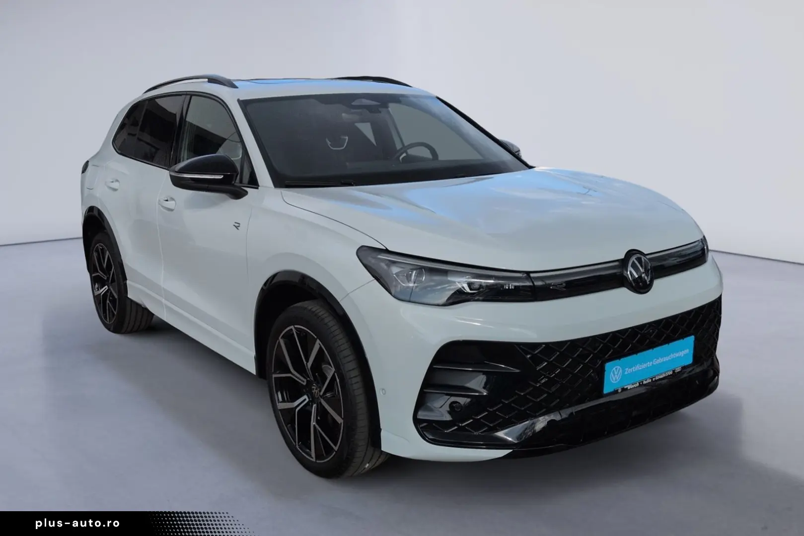 VW Tiguan 2.0 TDI DSG 4M R-Line STHZ PANO MATRIX