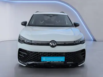 VW Tiguan 2.0 TDI DSG 4M R-Line STHZ PANO MATRIX