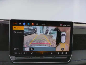 VW Tiguan 2.0 TDI DSG 4M R-Line STHZ PANO MATRIX