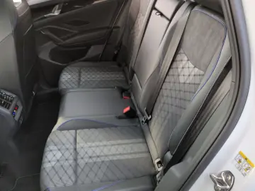 VW Tiguan 2.0 TDI DSG 4M R-Line STHZ PANO MATRIX