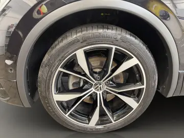 VW Tiguan 2.0 TDI BMT 4Motion R-Line DCC NaviPro LM